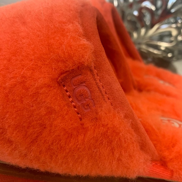 UGG Fluffette Slipper - Picture 6 of 7